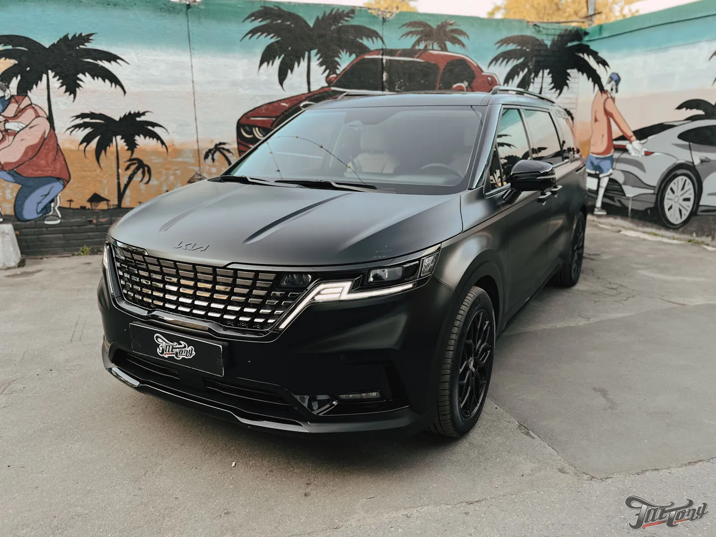 Большой проект для семейного автомобиля Kia Carnival, часть 1: комплексная шумоизоляция, новая акустическая система и дополнительное оборудование